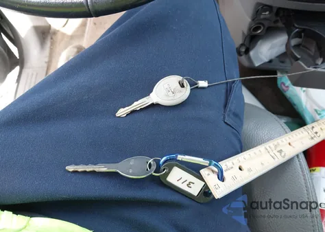 2005 Chrysler Town & Country Touring z USA, uszkodzony, nr VIN 2C4GP54L45R289652